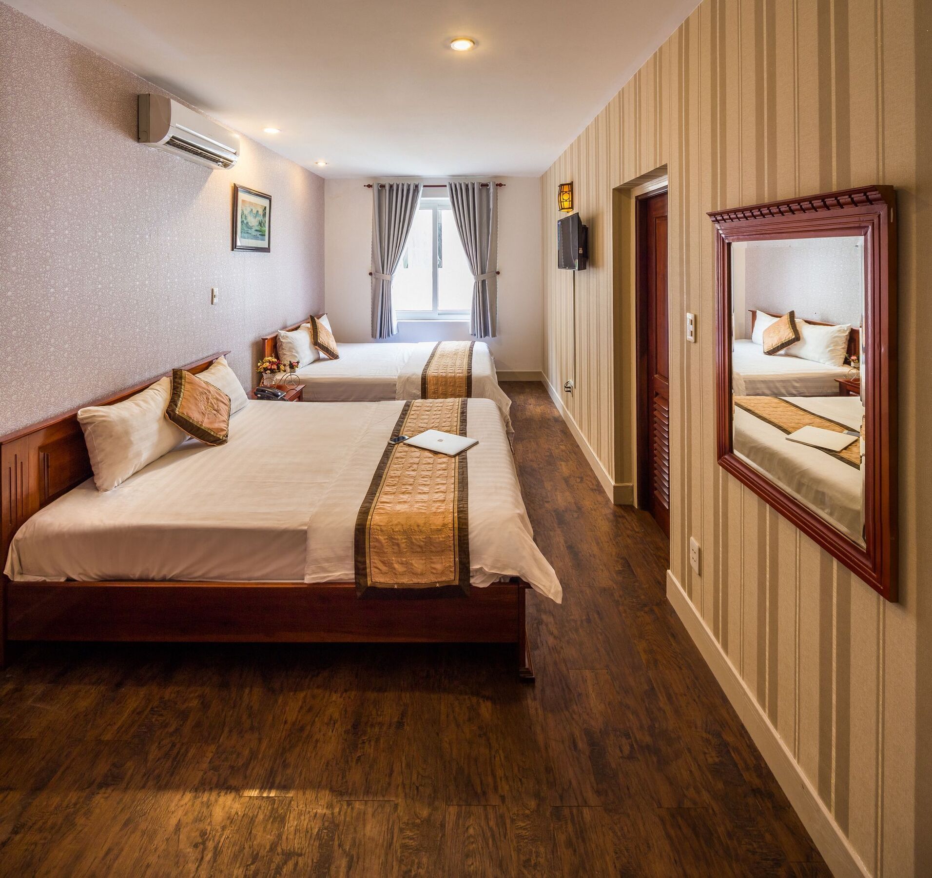 Secc Hotel 2 Хошимін Екстер'єр фото